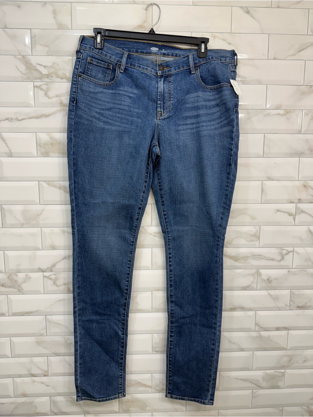 Old Navy Women’s Tall Skinny Jeans in Medium Blue Wash